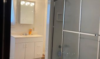 339 3rd St, Ashton, IA 51232