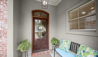 3076 Southbank Dr, Baton Rouge, LA 70810