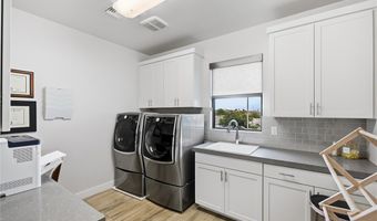 1 Moonfire Dr, Las Vegas, NV 89135