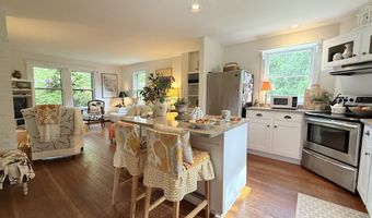 137 Main St, Chester, CT 06412