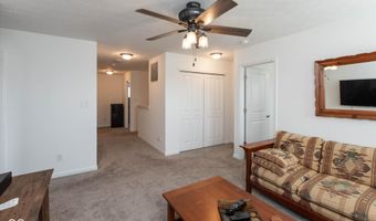 3022 Silvercliff Cir, Indianapolis, IN 46217