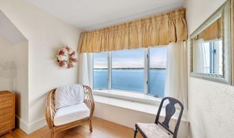 35 Benedict Rd, Bourne, MA 02532