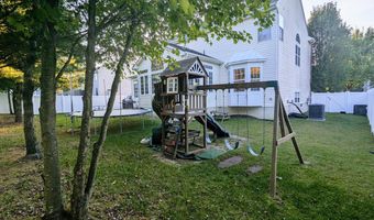 60 LAMP POST Dr, Barnegat, NJ 08005