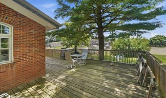 922 3rd Ave, Ackley, IA 50601