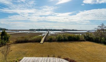 8107 Doar Rd, Awendaw, SC 29429