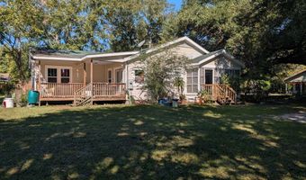 446 Ballentine St, Bay St. Louis, MS 39520