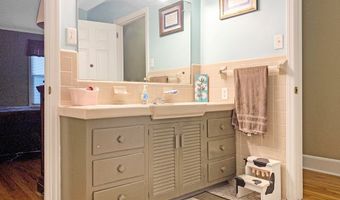 111 Ellen St, Bishopville, SC 29010