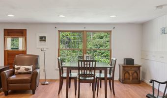 592 Old Stage Rd, Arrowsic, ME 04530