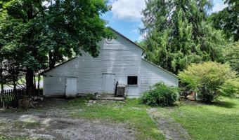 192 Clay St, Alderson, WV 24910