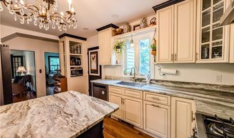 42 Mechanic St, North Smithfield, RI 02896