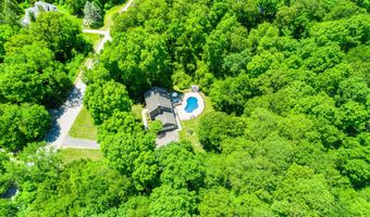 78 Deer Run Dr, Colchester, CT 06415