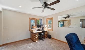 1003 13th Ave SW, Austin, MN 55912