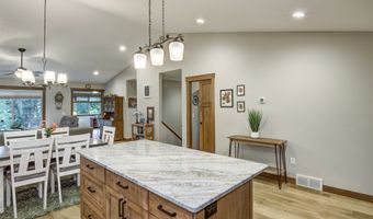 1599 Kyler St, Altoona, WI 54720