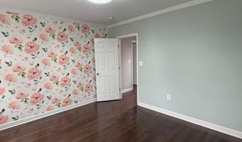 6445 FIRST St, Alexandria, VA 22312