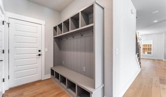 3601 SW Aurora Ln, Bentonville, AR 72713