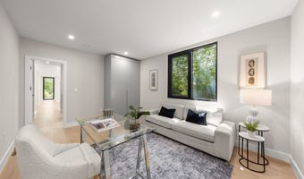 3112 N ROSSER St, Alexandria, VA 22311