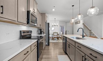 185 Horseshoe Pl, Angier, NC 27501
