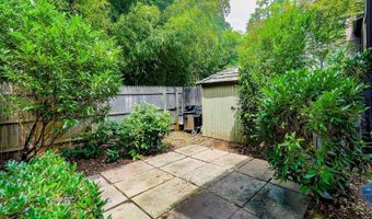10704 MUIRFIELD Dr, Potomac, MD 20854