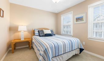 300 Ocean Blvd Ext B, Atlantic Beach, NC 28512
