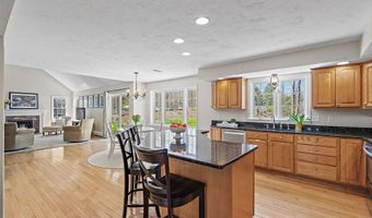 7 Woodfield Rd, Acton, MA 01720
