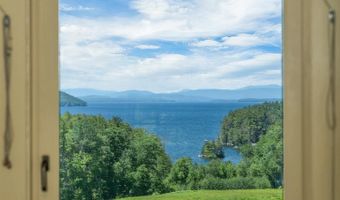 57 Roberts Cove Rd, Alton, NH 03809