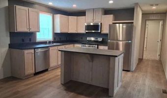 328 W. 53rd St 17, Anderson, IN 46013