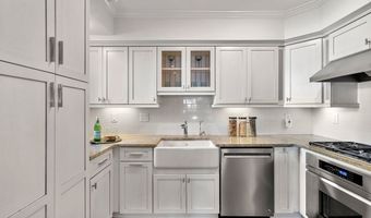 280 Beacon St 65, Boston, MA 02116