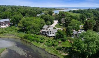 96 Starr Dr, Narragansett, RI 02882