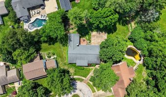 6 Helmsdale Ct, Ballwin, MO 63011