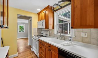 4525 N CHELSEA Ln, Bethesda, MD 20814