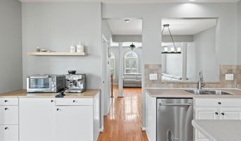 24687 KINGS CANYON Sq, Aldie, VA 20105