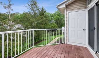 4 Ray Ct, Bedminster, NJ 07921