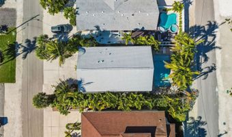 612 FERN St, Anna Maria, FL 34216