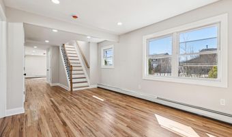 38 Somerset Rd E, Amityville, NY 11701