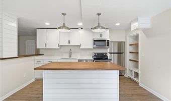 5080 Maryland Dr NW, Acworth, GA 30101