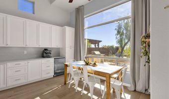 2933 W Owens Way, Anthem, AZ 85086