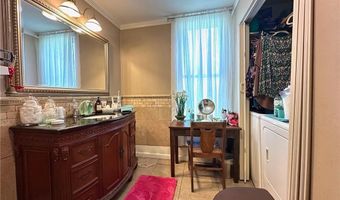 606 NW 1st St, Atkins, AR 72823