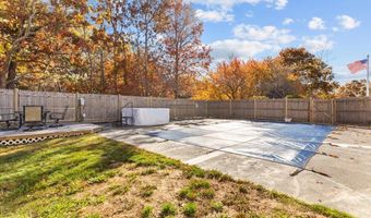 2 Westerly Dr, Bourne, MA 02532