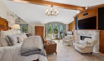 14 St Mary's Ln, Amagansett, NY 11930