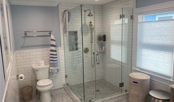 27 Mann Ave, Newport, RI 02840