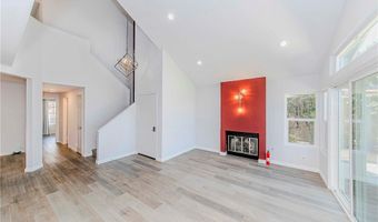 6117 E Garnet Cir, Anaheim, CA 92807