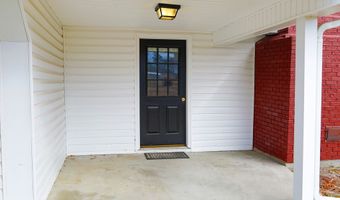 708 Miles Rd, Baxley, GA 31513