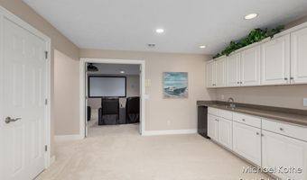 7443 Watermark Dr 32, Allendale, MI 49401