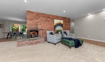 3446 Charing Cross Rd, Ann Arbor, MI 48108