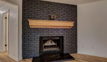 996 Hacienda Dr, Benton, AR 72019