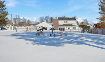 34 Windsor Ave, Augusta, ME 04330