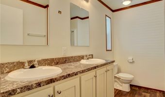 918 Laurel Cir, Barefoot Bay, FL 32976