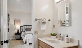 114 Santa Clara Ave, Alameda, CA 94501