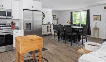 263 Collins Rd, Hopkinton, RI 02804