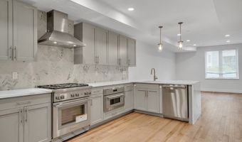 50 Hichborn St 308, Boston, MA 02135